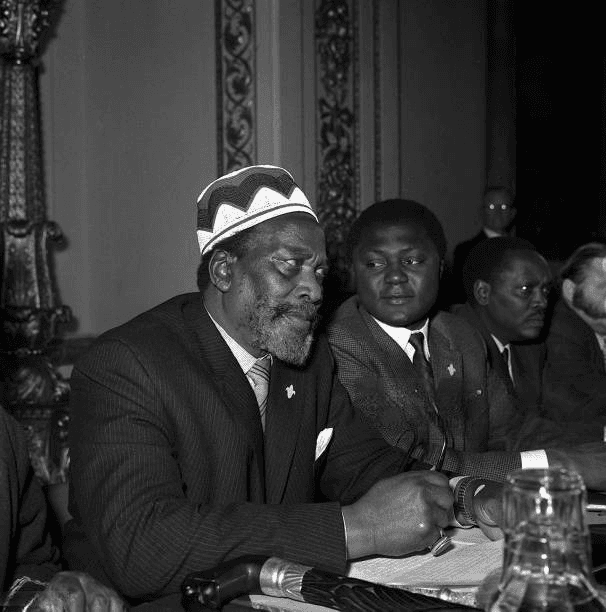 jomo kenyatta speaking at lancaster